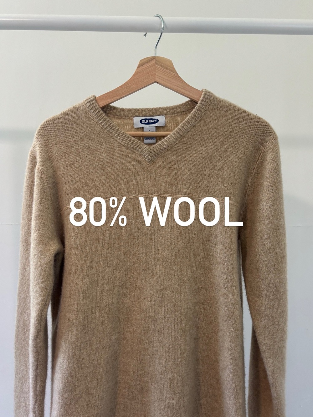 Old Navy V-Neck Sweater in Camel | 80% Wool | size M